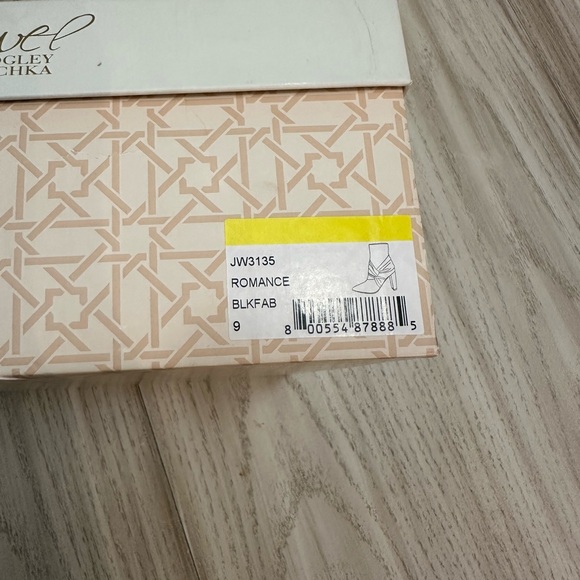 EUC Jewl Badgley Mischka Black Romance Booties - Picture 3 of 9